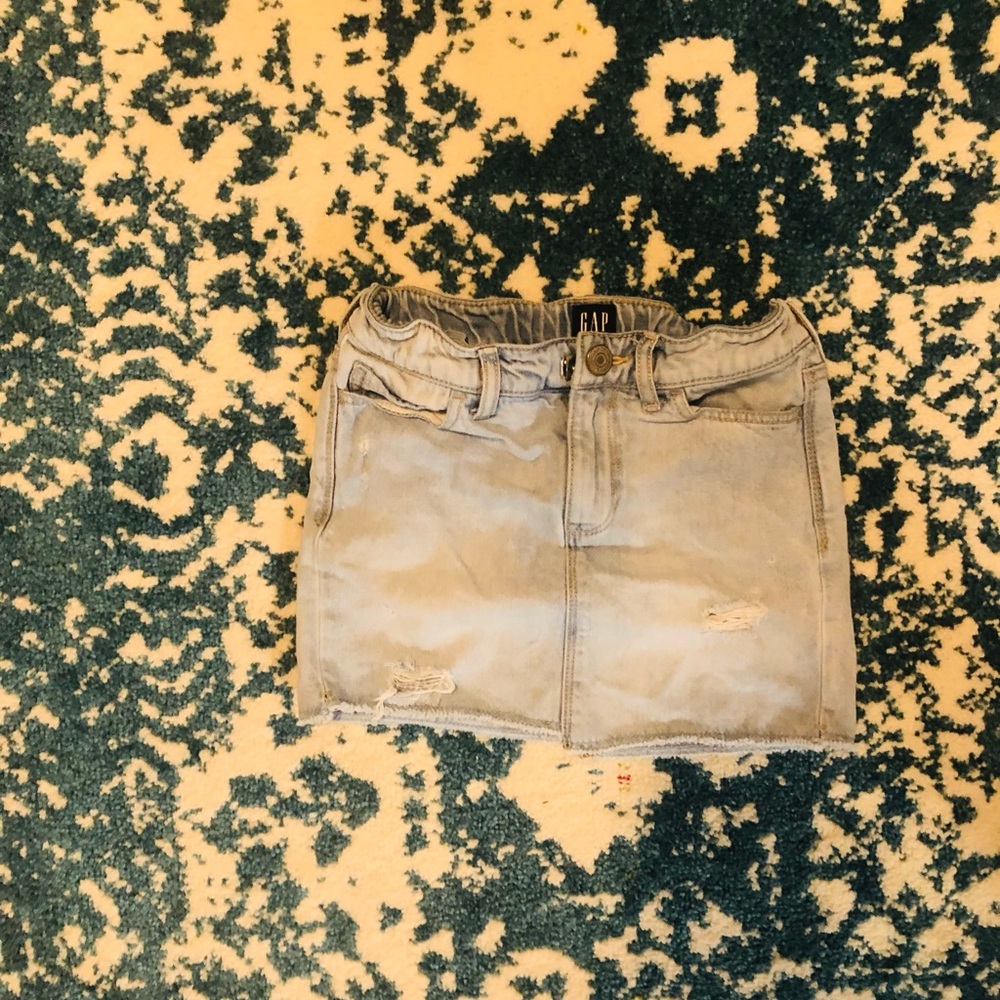 Gap Kids size 6 distressed denim skirt